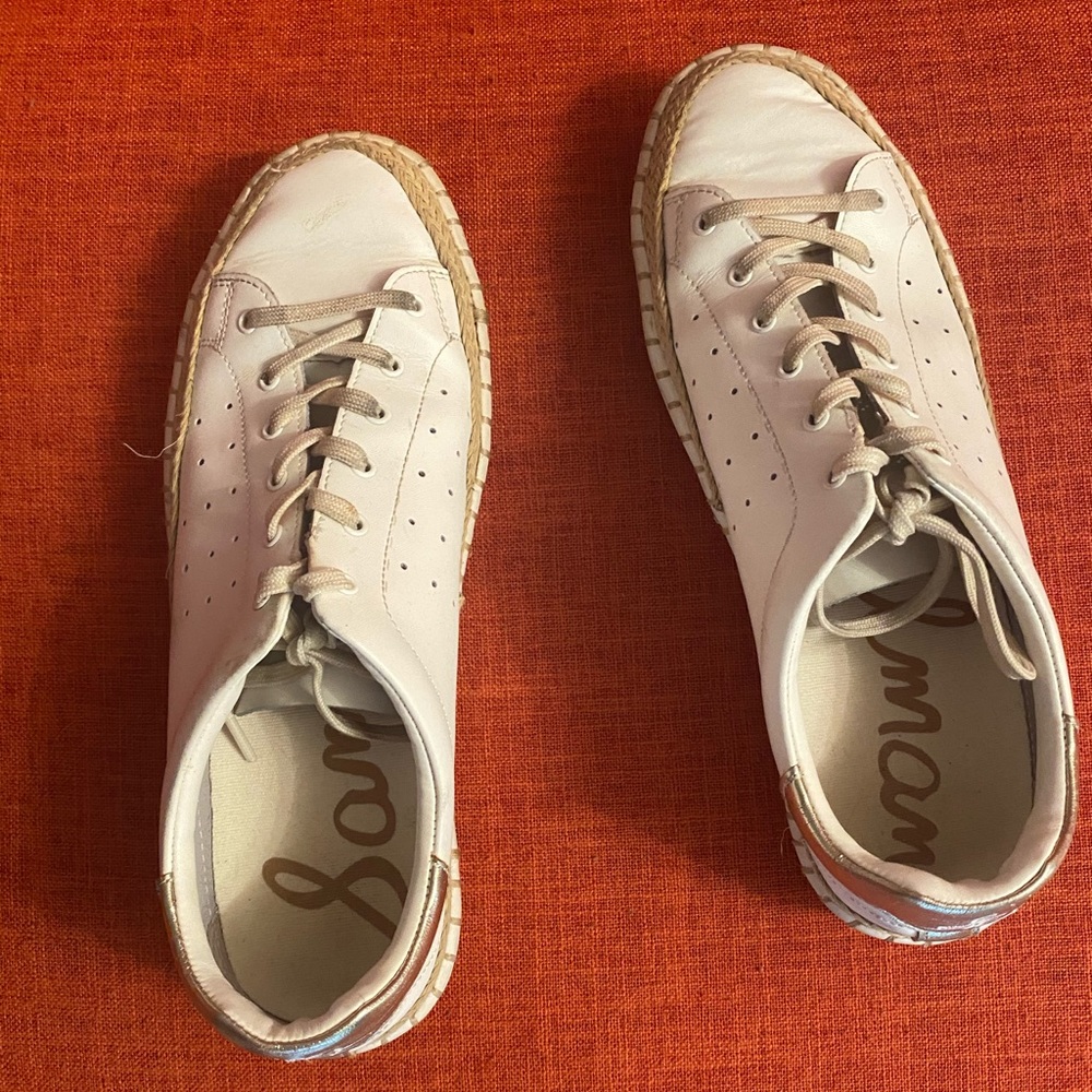 Sam Edelman sneaks